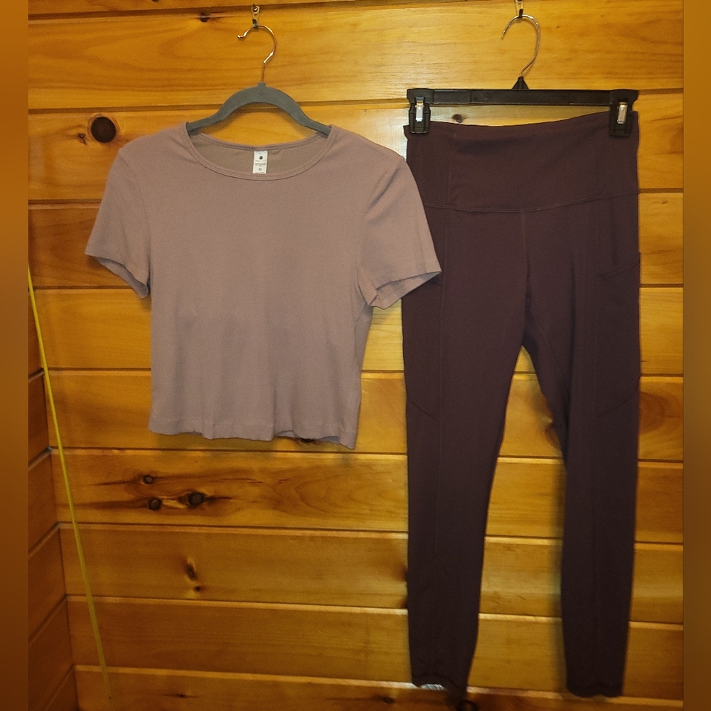 Yogalicious Medium Top With Shelf Bra and CRZ Leggings No Sz Tag Probably Small